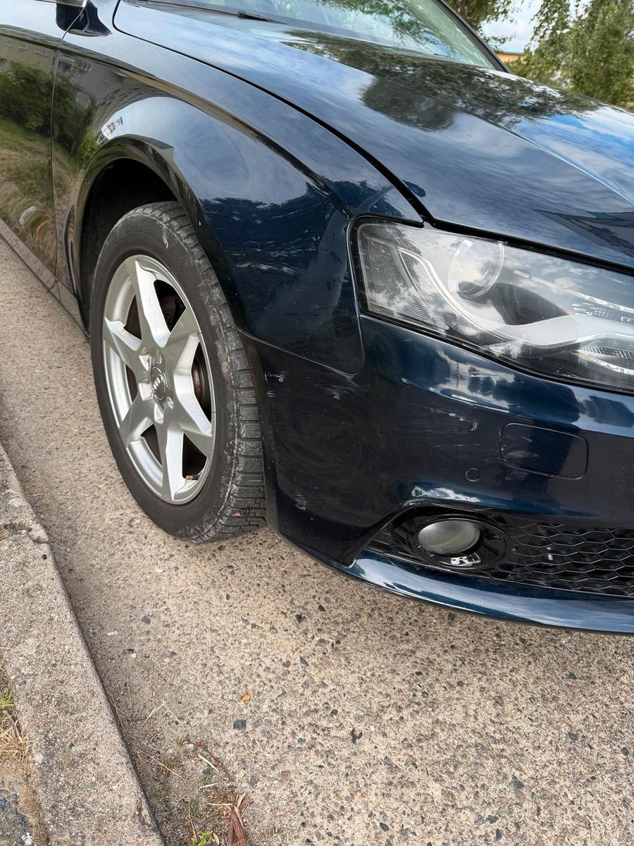 Audi A4 2009 — photo 5