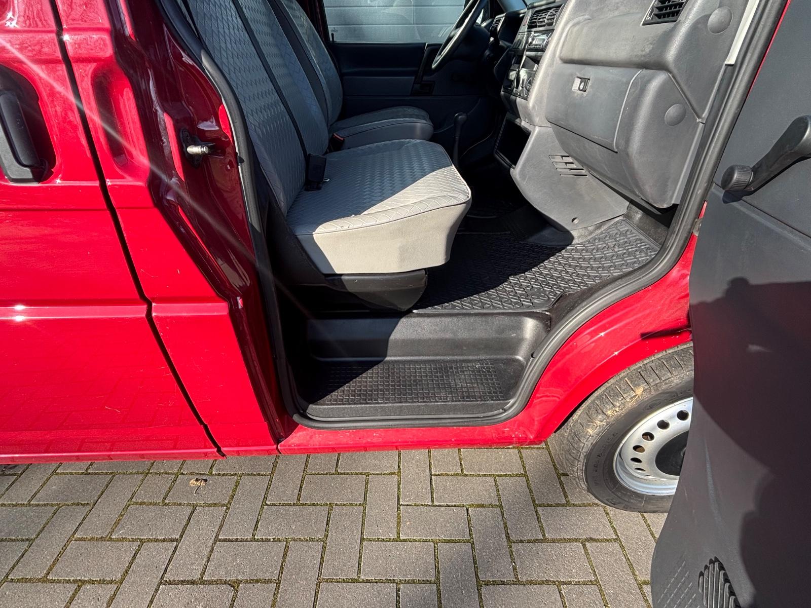 Volkswagen T4 2.5 TDI Kastenwagen langer Radstand 1.Hand