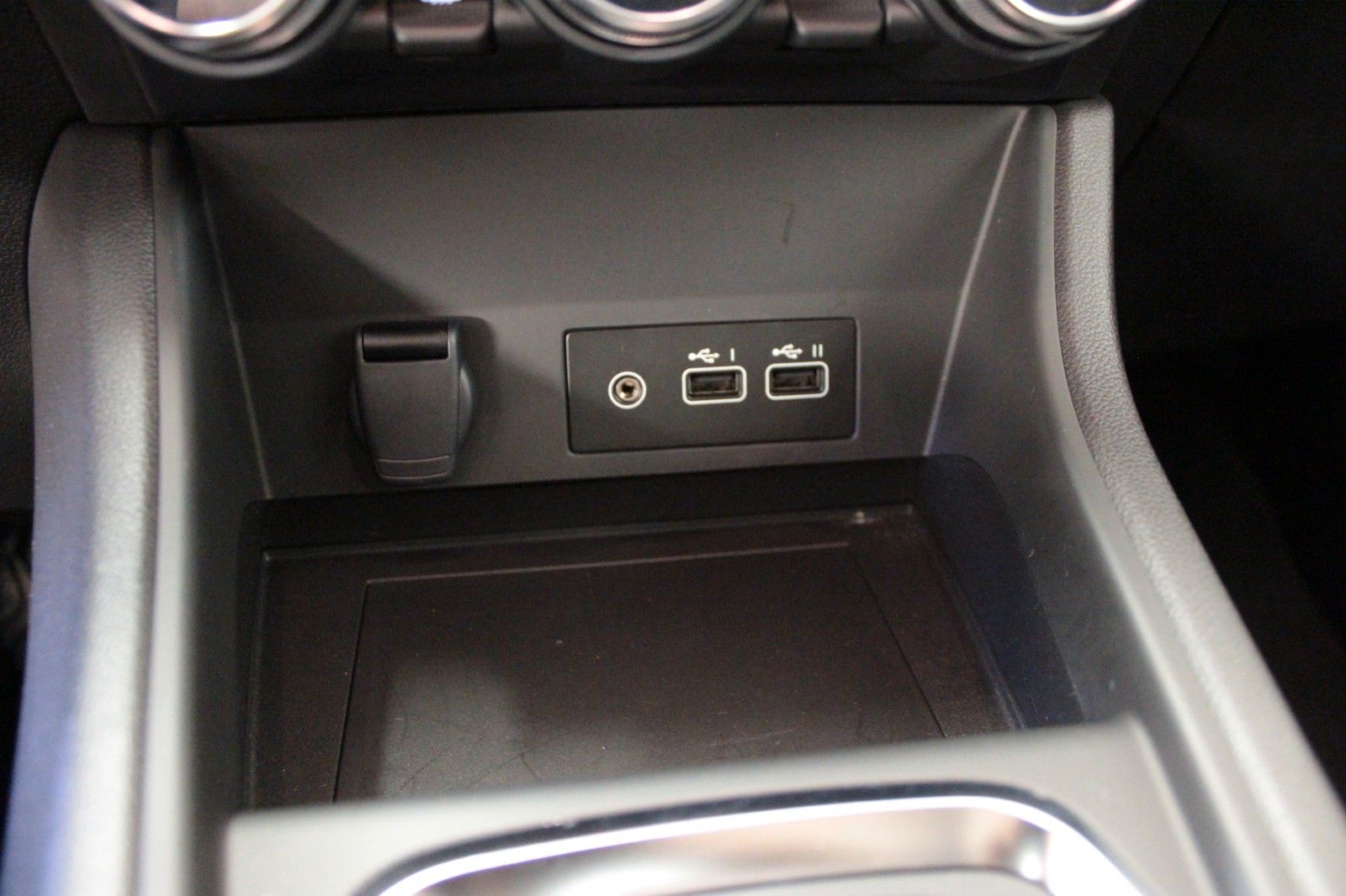 Fahrzeugabbildung Renault Captur Mild Hybrid 140  EDC Evolution*Easy Link*