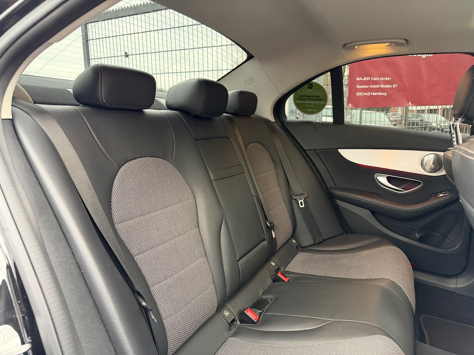 Fahrzeugabbildung Mercedes-Benz C 180 AMG*LED*SCHIEBEDACH*ALCANT*BURMESTER*KAMER