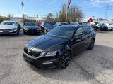 Skoda Octavia RS 245 PS DSG LED Navi Kamera VirtCo 2.H - Skoda: Massagesitze