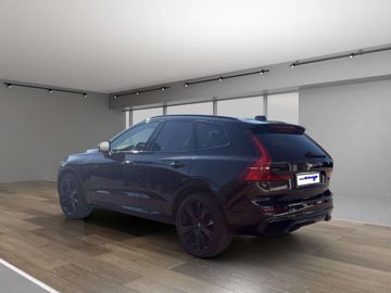 Volvo XC60 Plus Black Edition Recharge Plug-In Hybrid 