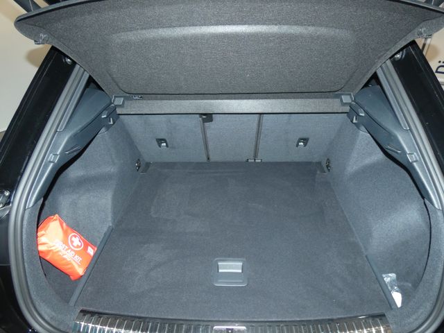 Q3 40 TFSI quattro S line LED el. Heckklappe