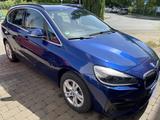 BMW 216 Active Tourer top Zustand - BMW 216 Active Tourer von privat
