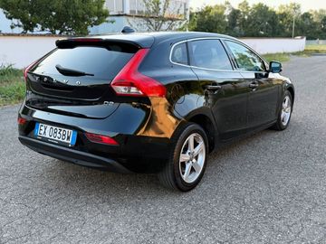 Volvo V40 - 10