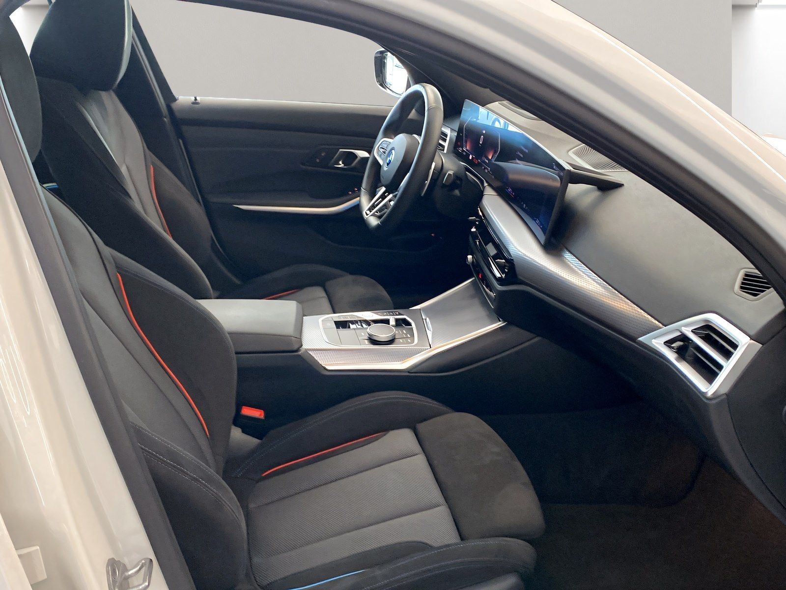 BMW 330e Touring M Sport AHK Harman K Kamera LED foto 5