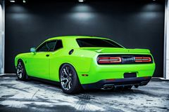 DODGE Challenger SRT 6.4l V8 - Unfallfrei - DE Modell