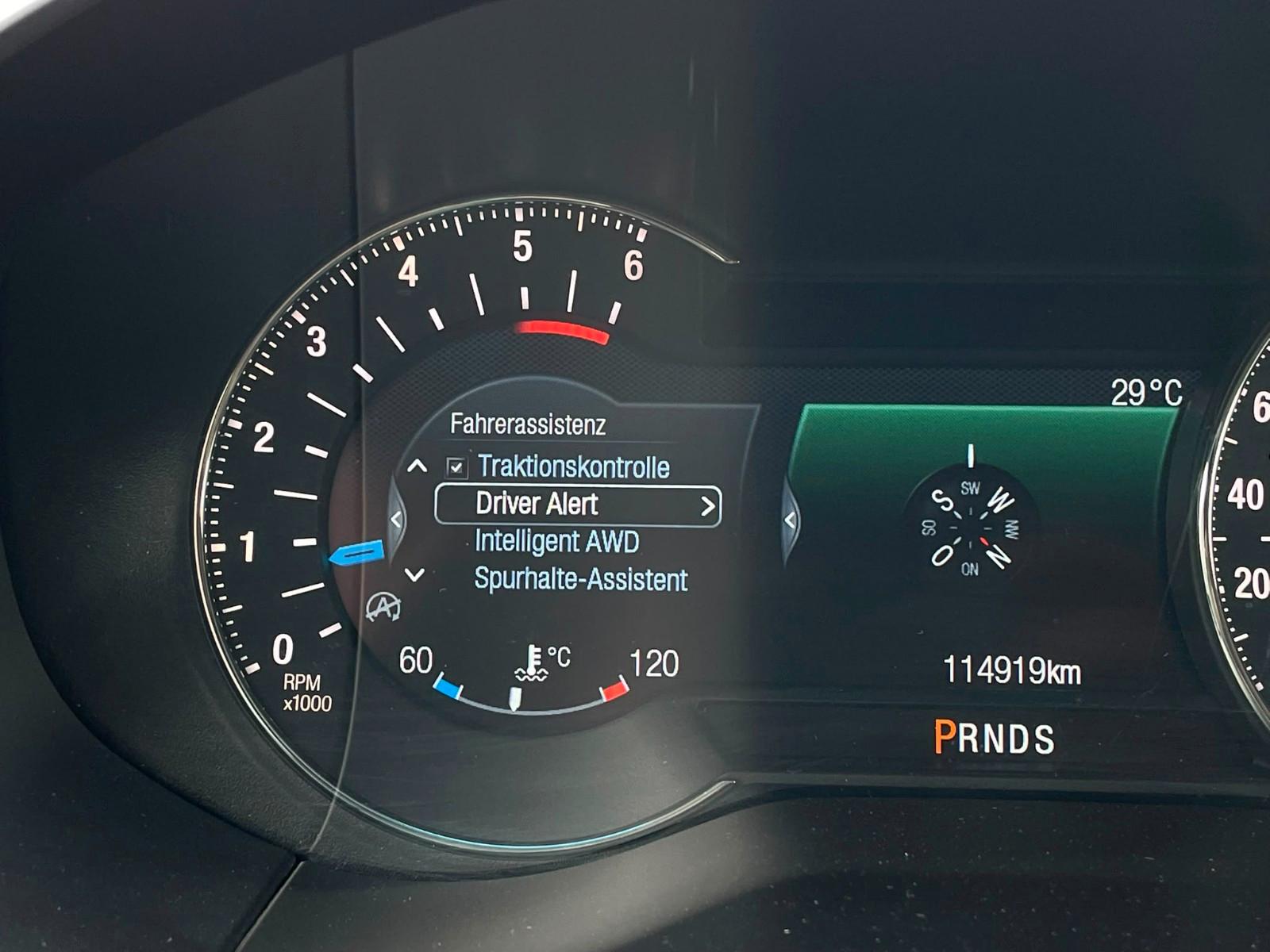 Ford Edge Titanium 4x4 AHK PANO STANDHZNG SITZKLIMA