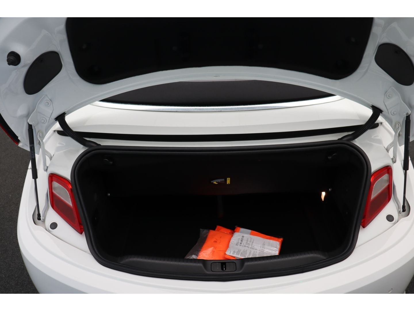 Fahrzeugabbildung Opel Cascada Innovation ecoFlex INNOVA 1.6T(100)6G S