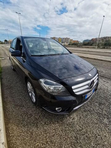 Mercedes-Benz Mercedes-benz B 180 CDI Premium - 2013