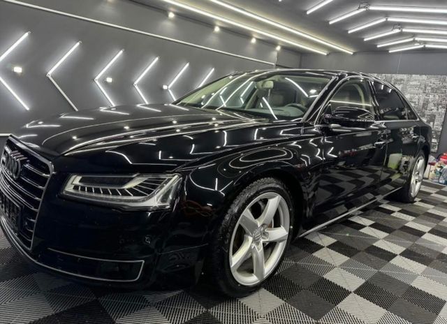 Audi A8 3.0 TDI Long quattro Panoramen Individuell