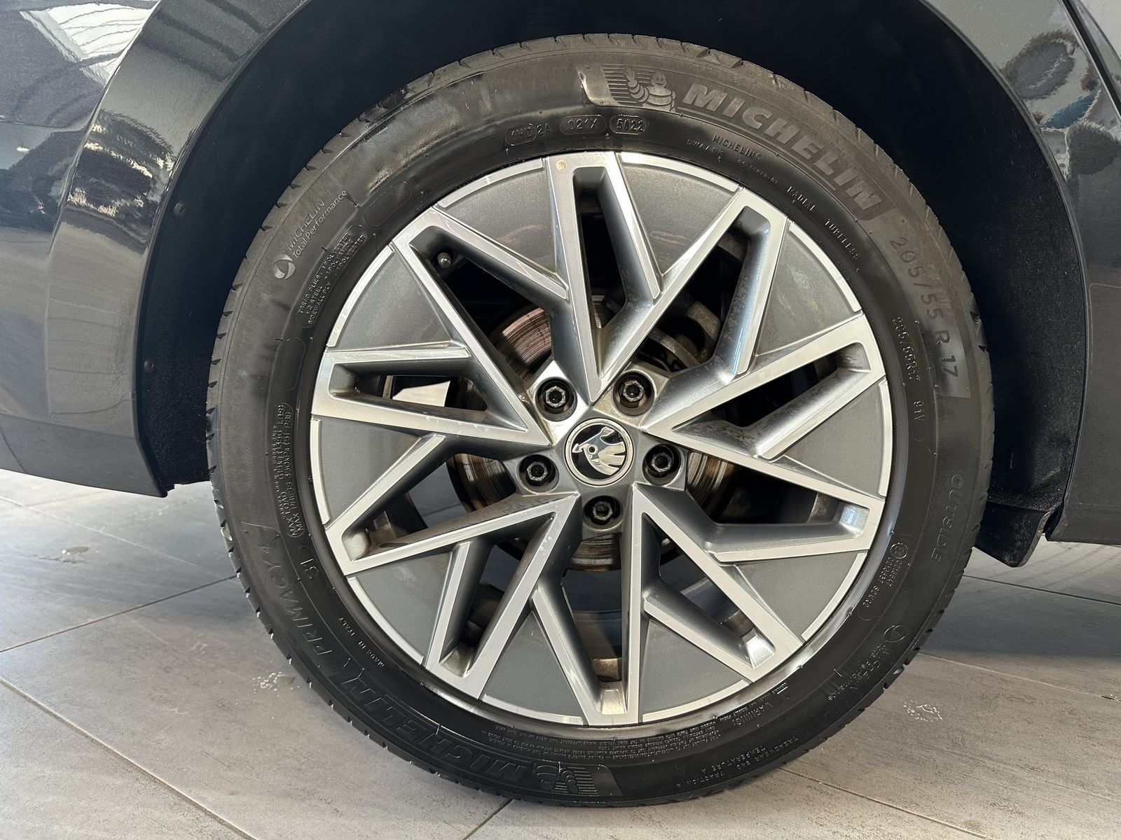 Fahrzeugabbildung SKODA Octavia Combi 2.0 TDI DSG NAV+LED+AHK+V-COCKPIT
