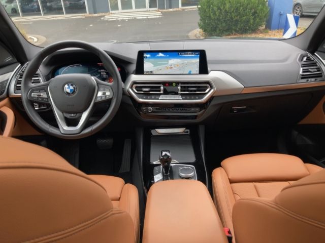 BMW X3 xDrive 20i HUD StandHZG El. Panodach Panorama foto 8