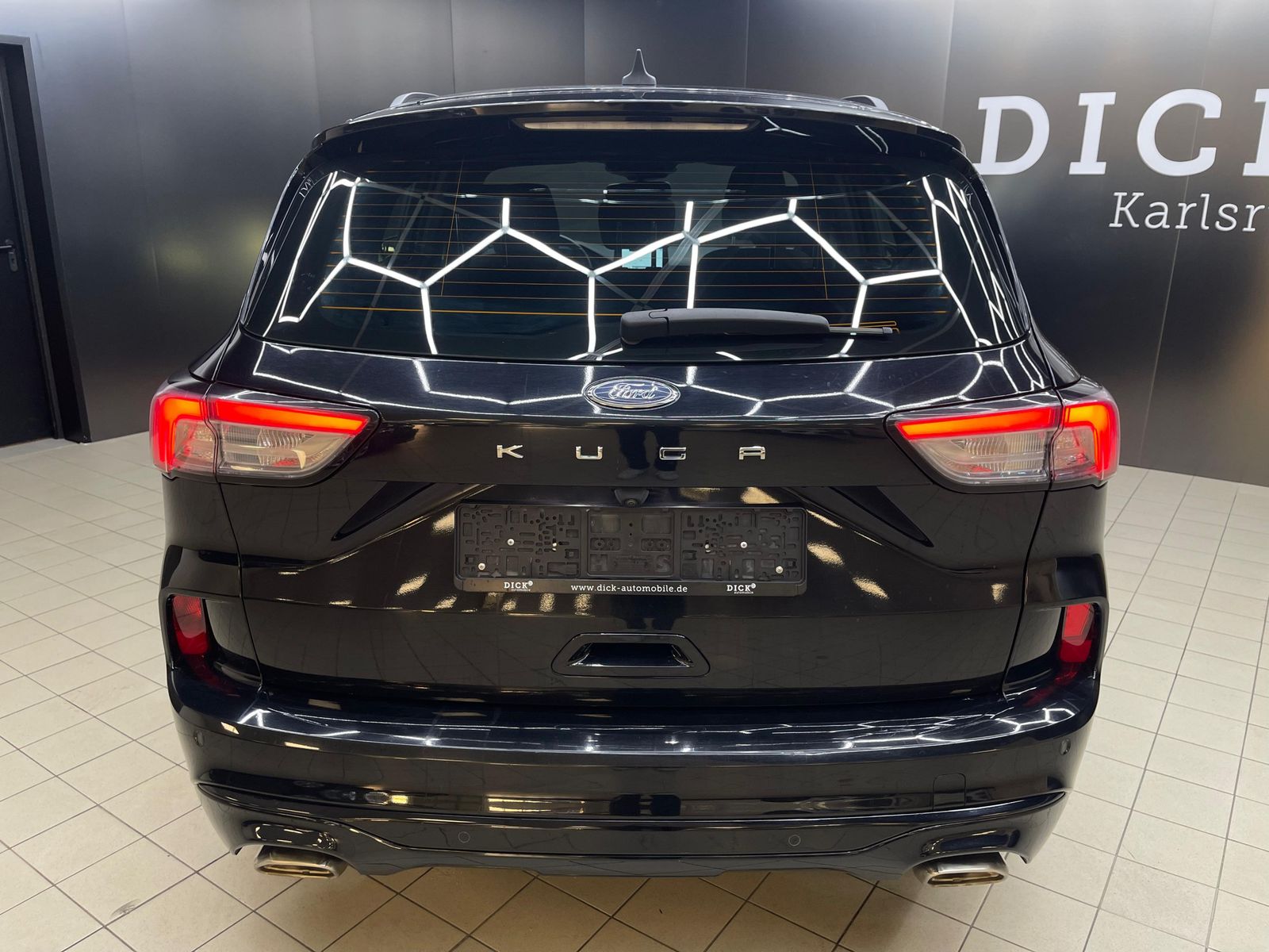 Fahrzeugabbildung Ford Kuga 1.5 EB ST-Line VIRTU+NAV+LED+KAM+PDC+MFL+18