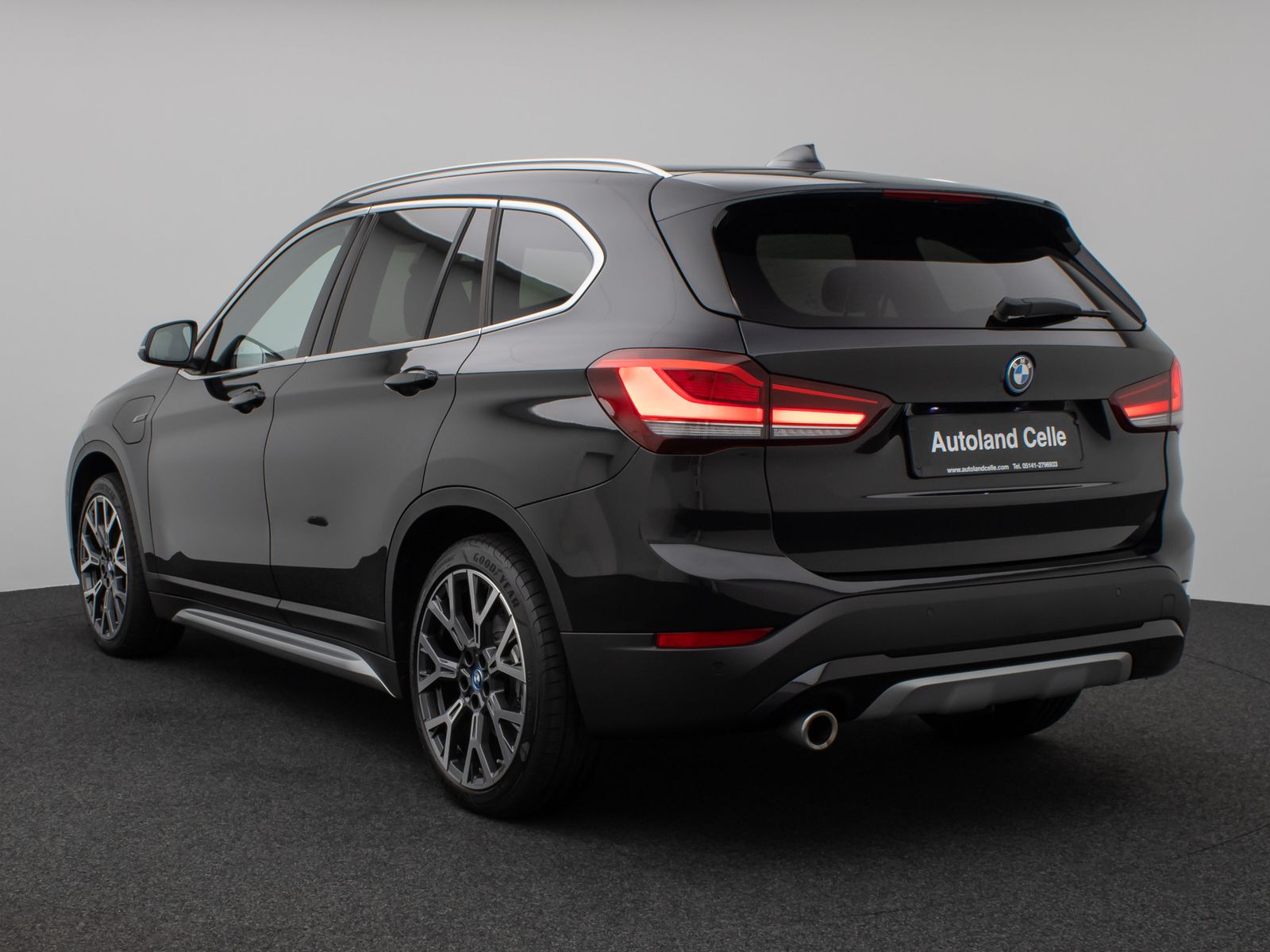 Fahrzeugabbildung BMW X1 xD25e xLine Kamera HUD DAB H/K Komfort Sport