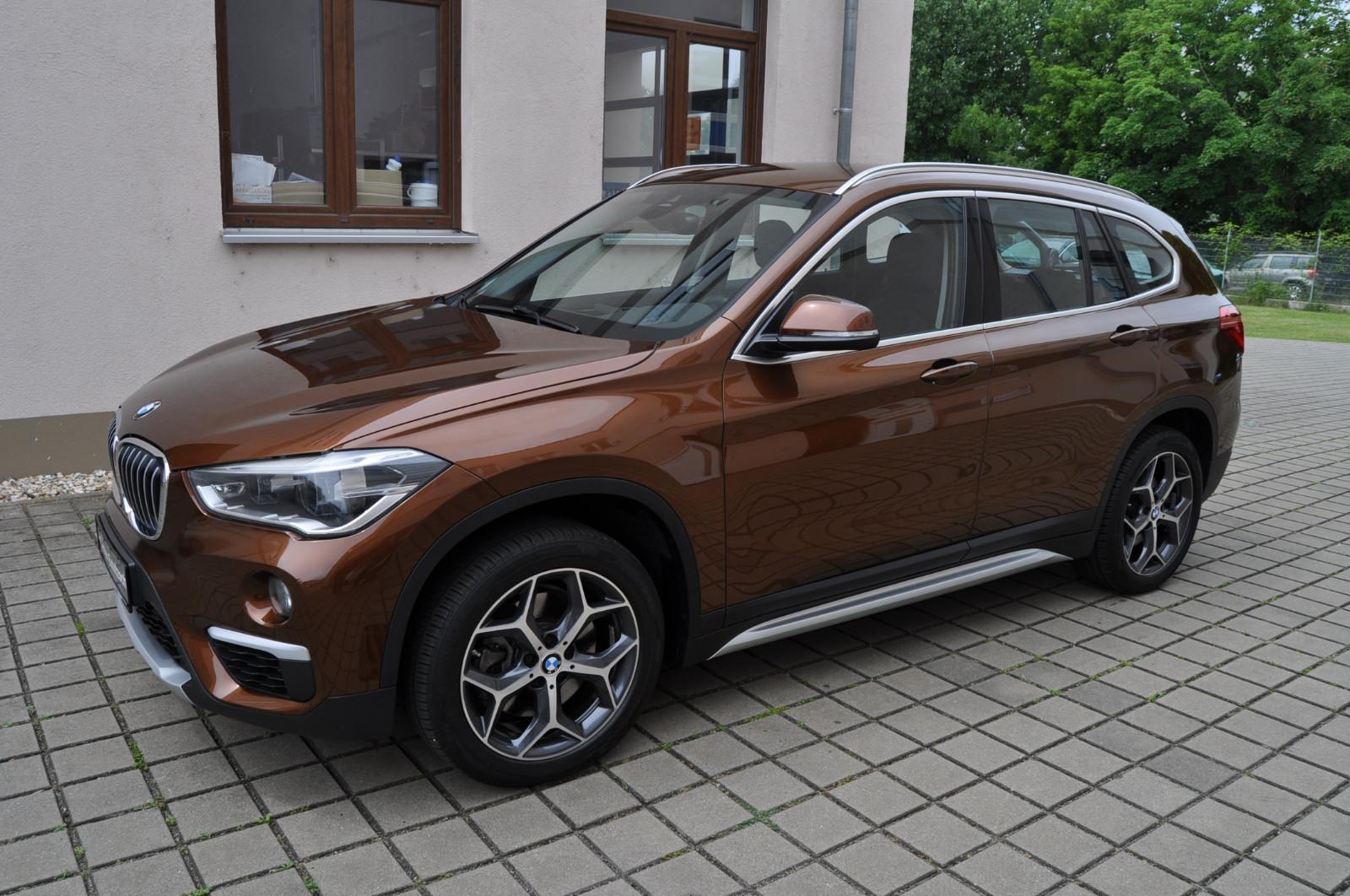 BMW X1 xDrive 20d xLine LED Rückfahrkamera AHK