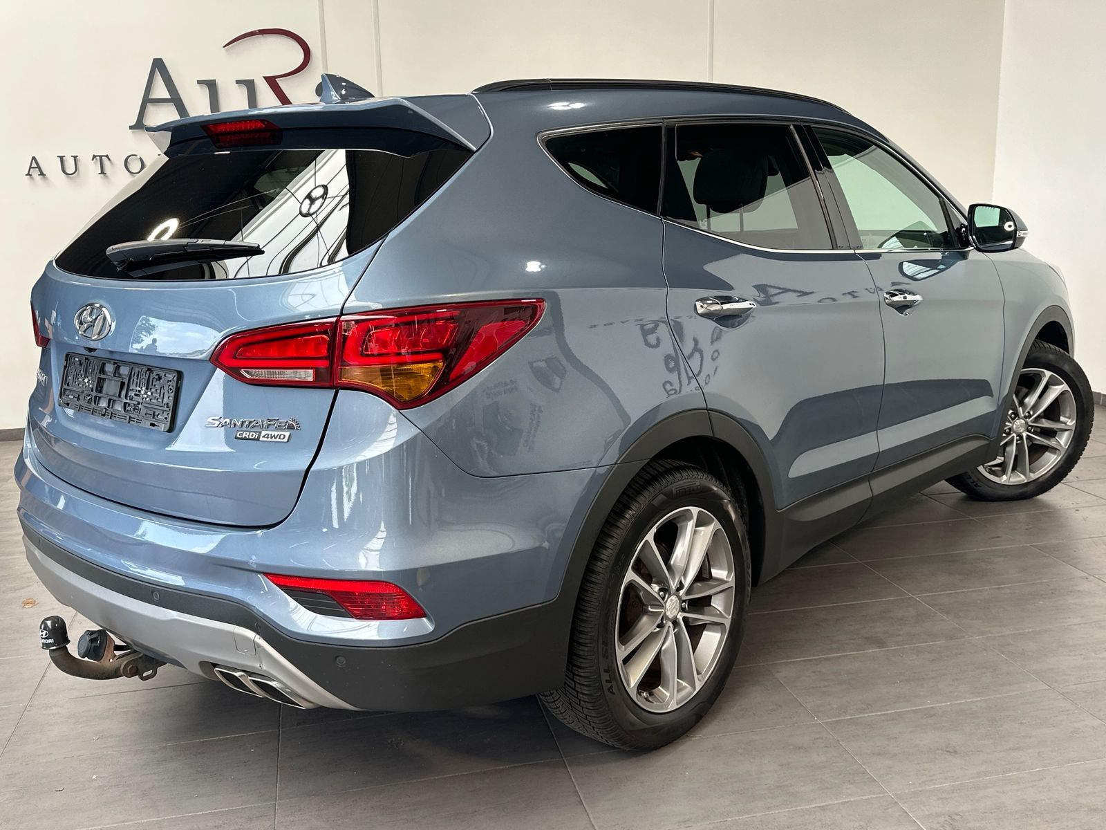 Fahrzeugabbildung Hyundai Santa Fe 2.2 CRDi 4WD Automatik NAV+XEN+PANO+AHK