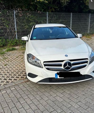 Mercedes-Benz Sehr schönes Mercedes A180