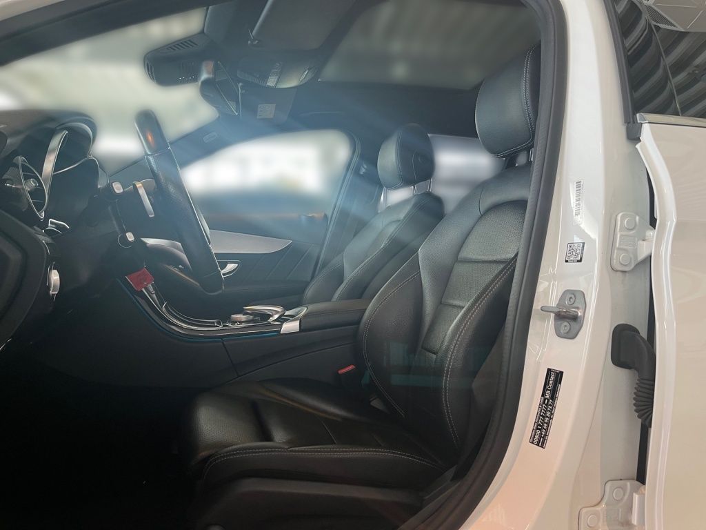 Fahrzeugabbildung Mercedes-Benz C 180 T AMG AHK Pano Totwi. LED SHZ Sport Navi