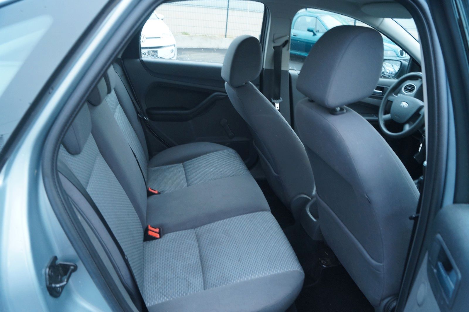 Fahrzeugabbildung Ford Focus Lim. Trend