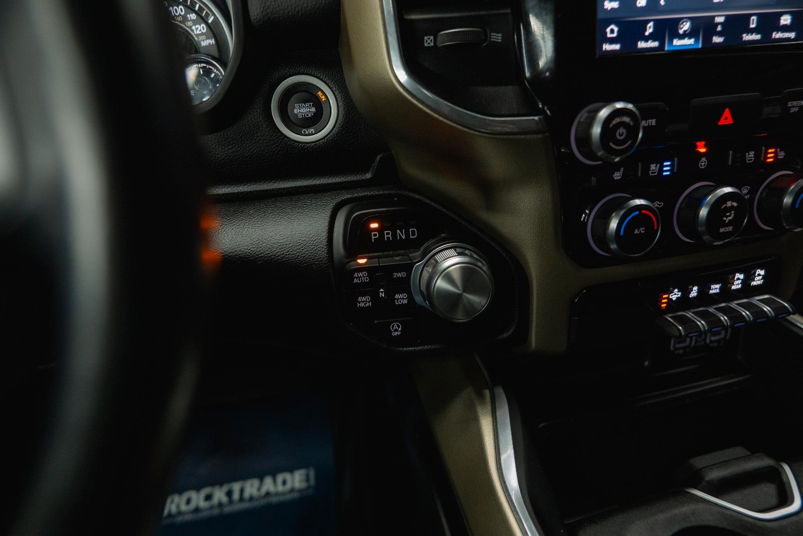 Fahrzeugabbildung Dodge RAM 5.7 V8 HEMI 4x4 LARAMIE RamBox Airmatic 19%