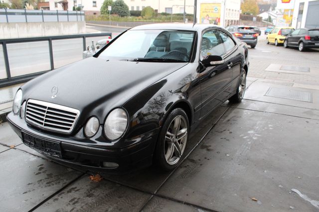 Mercedes-Benz CLK 320