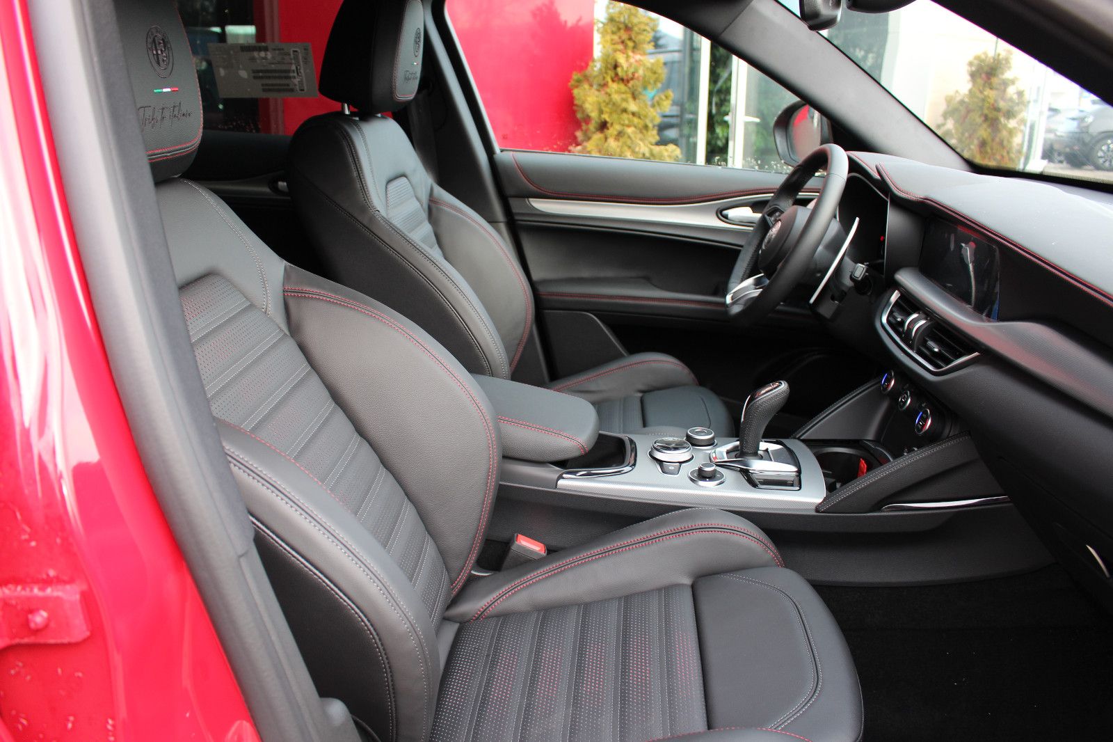 Alfa Romeo Stelvio - Bild 15