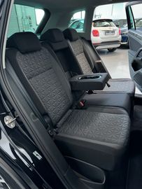 Volkswagen Tiguan - 12