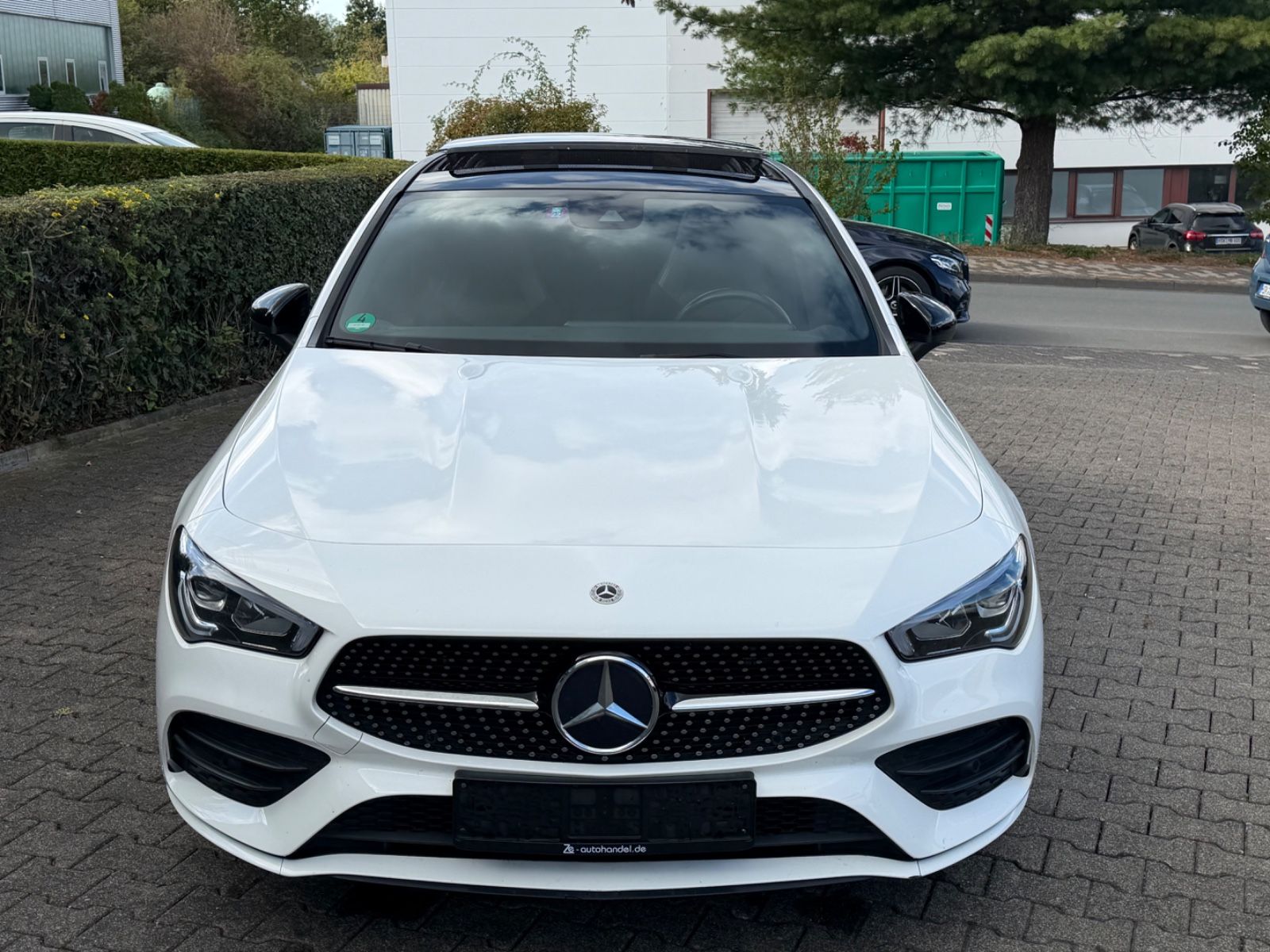 Mercedes-Benz CLA 250e AMG Panorama Night LED imagem 2