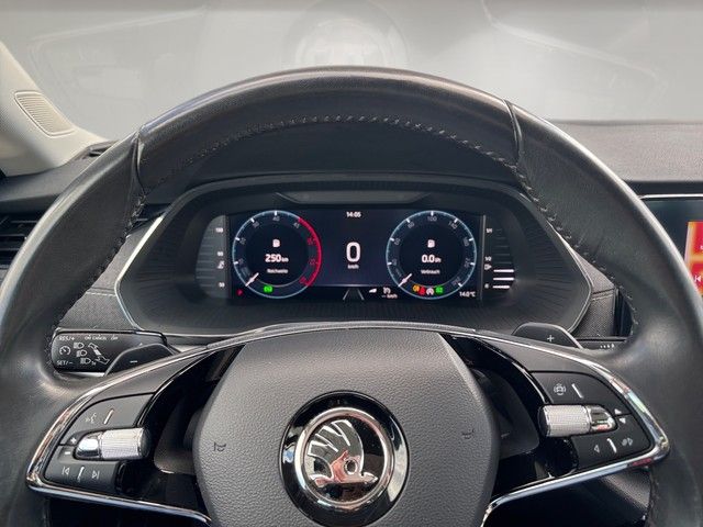Fahrzeugabbildung SKODA Octavia Combi 2.0TDI DSG Style STNDHZ+MEMORY+LED