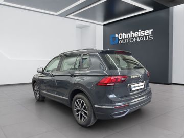 Volkswagen Tiguan - 4