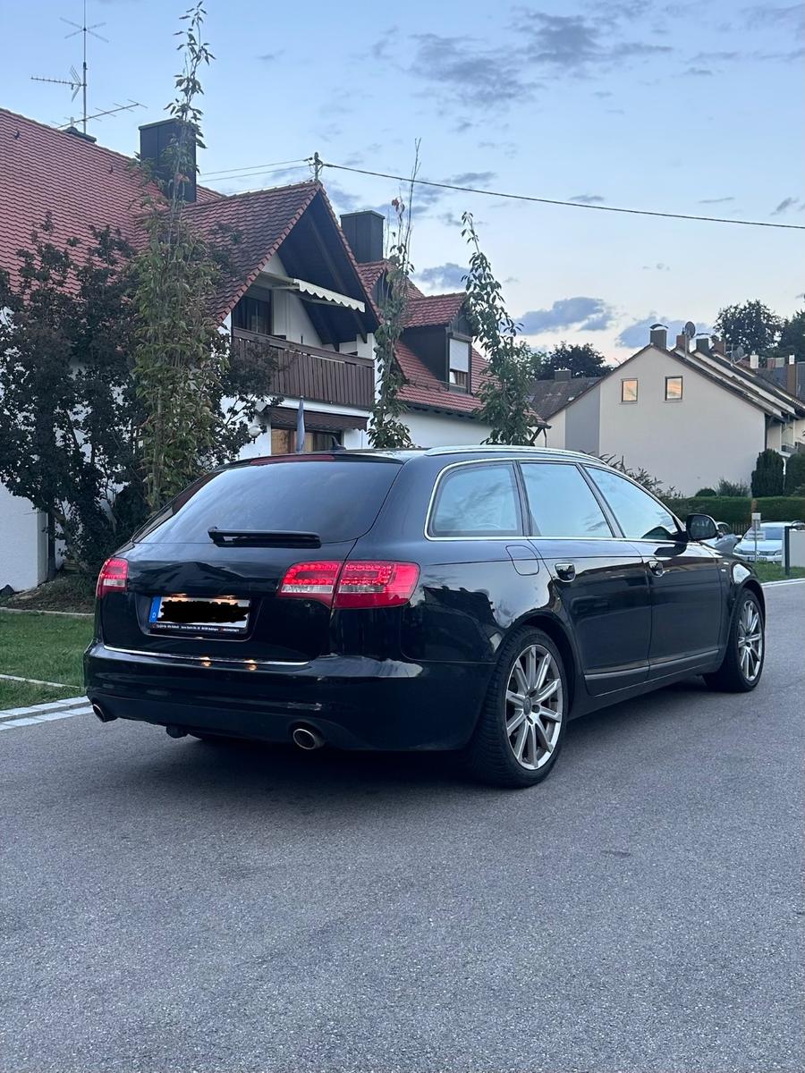 Audi Quattro 2009 — rear view