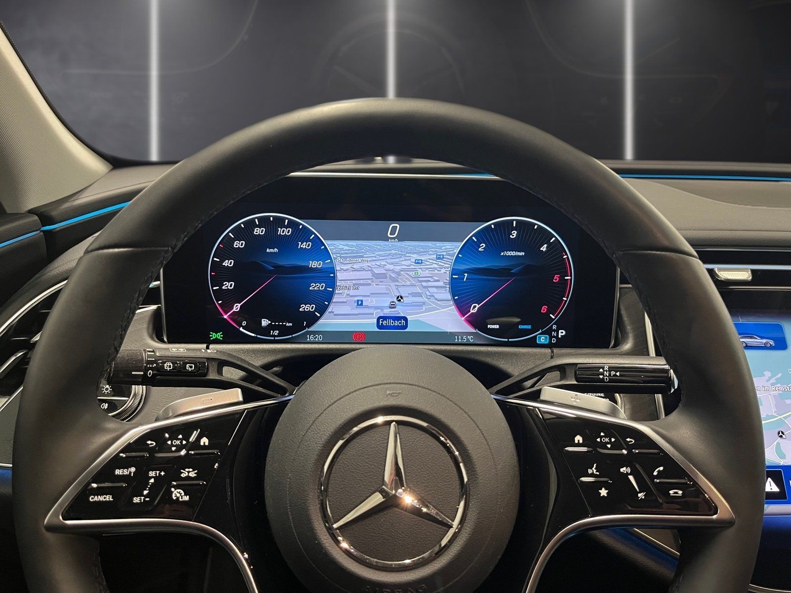 Fahrzeugabbildung Mercedes-Benz E 220 T d Avantgarde*LED*Kamera*Totwinkel*Distro