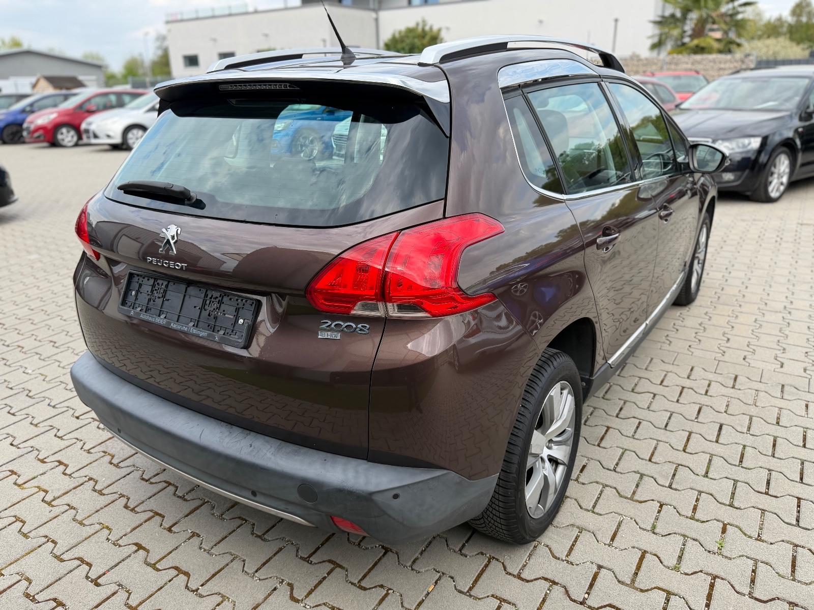 Peugeot 2008 Allure Aus 1 Hand+Automatik*Scheckheft Gepf