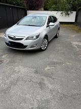 Opel Astra j 1.4 Turbo Automatik  TÜV 2028 - Opel Astra aus 2011: Turbo