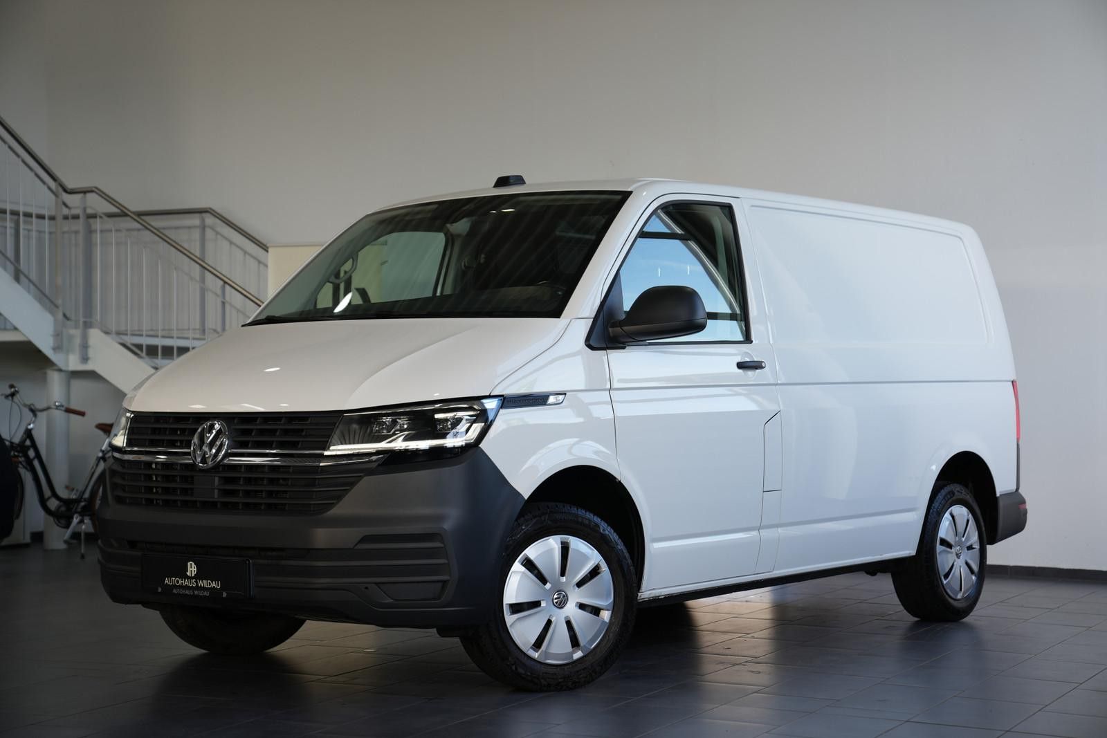 Volkswagen T6.1 Transporter Kasten FWD *AUT*NAV*LED*ACC*