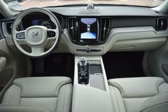 Fahrzeugabbildung Volvo XC60 B5 D AWD Autom Ultimate Dark*STDHZG*ACC*AHK