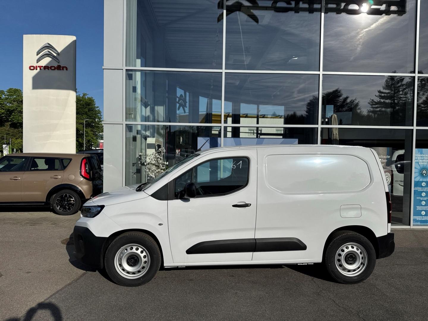 Citroën Berlingo L1+ Elektro Ganzjahresreifen Apple CarP