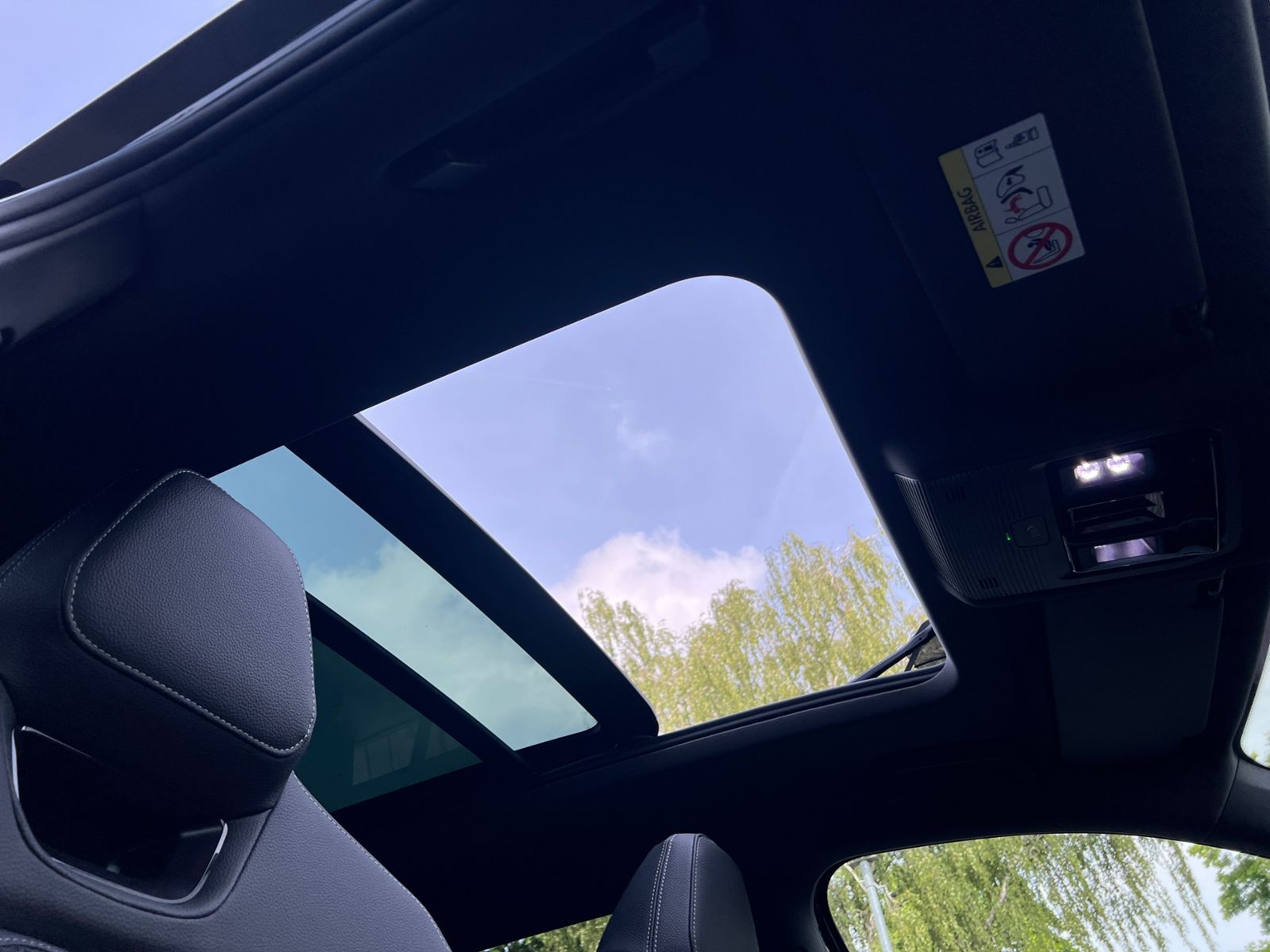 Fahrzeugabbildung SKODA Kodiaq Sportline 1.5 TSI IV DSG *LED, Navi, AHK,