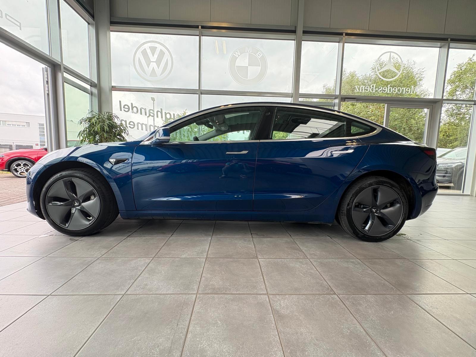Tesla Model 3 Standard Range Plus RWD