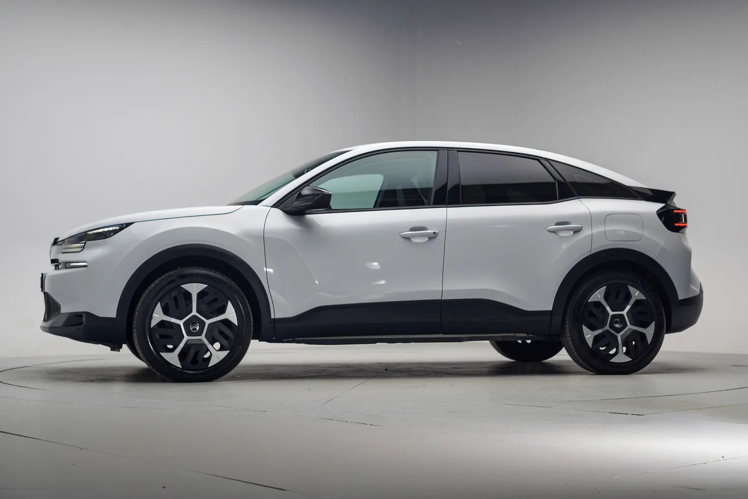 Citroën Ë-C4 You 50 kWh 3-fase [ LED Navi Apple / androi imagem 2