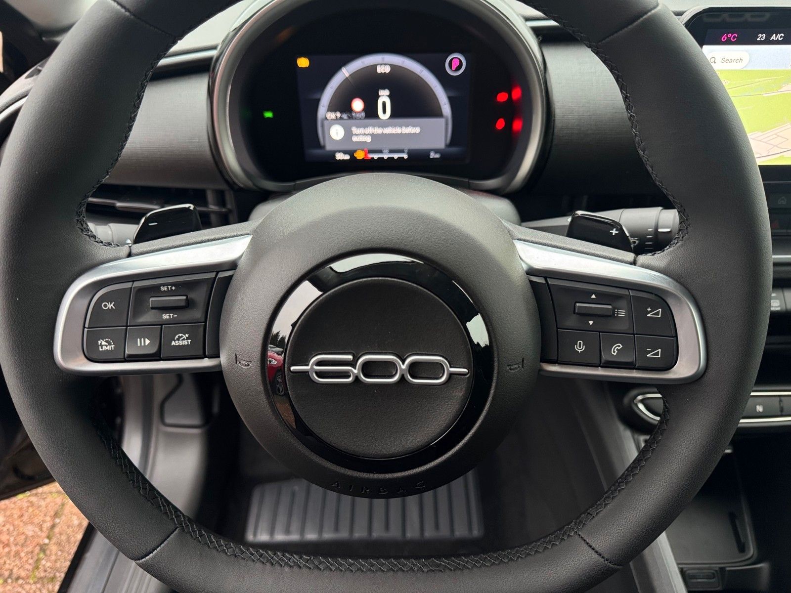 Fahrzeugabbildung Fiat 600 1.2 BUSINESS EDITION NAVI SITZHEIZUNG KLIMA