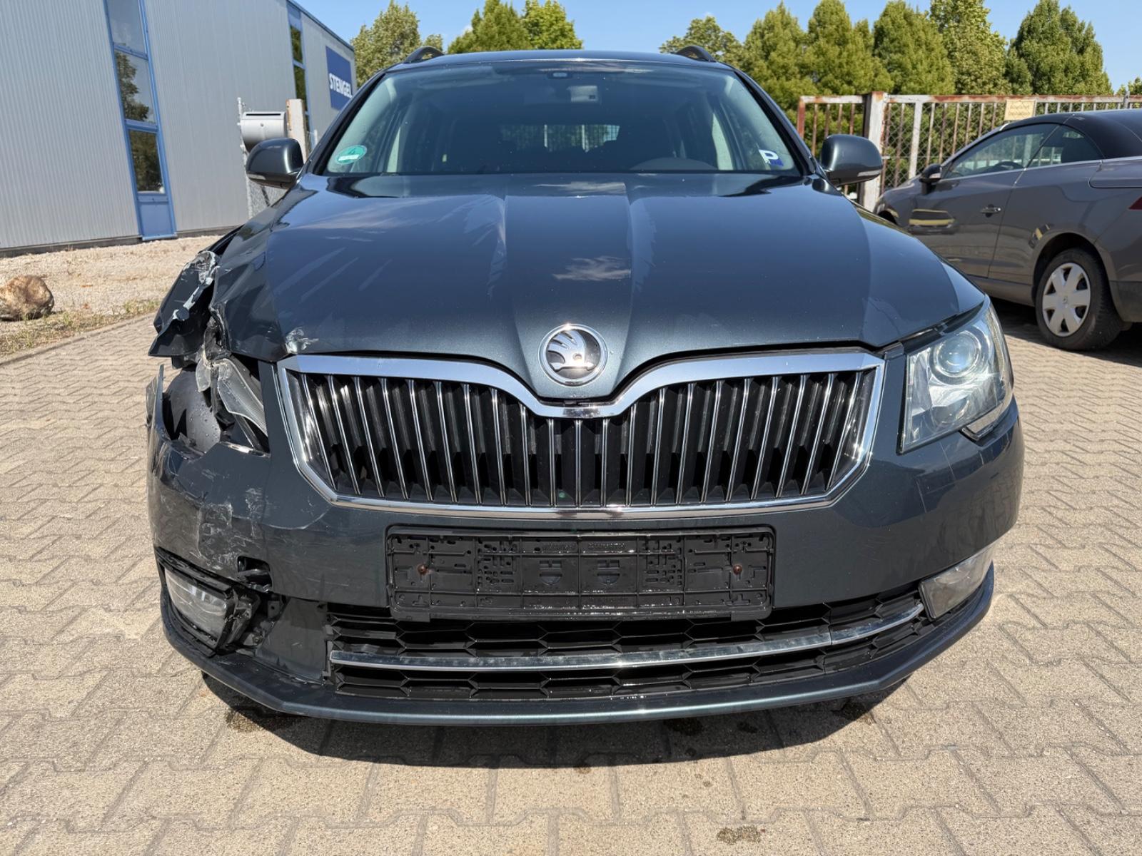 Skoda Superb Combi Exclusive