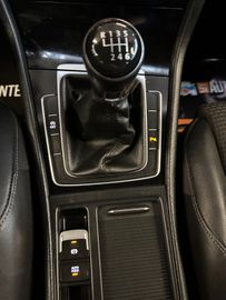 MYAUTOCENTER – Gebraucht- und Jahreswagen mit Werkstattservice in Pfaffenhofen Volkswagen Golf VII Variant Highline BMT *R Line*Navi*Xenon