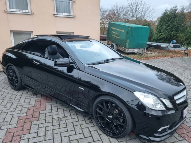 Mercedes-Benz E 350 Coupe AMG,PANO,LEDER,KW FAHRWERK,EXHAUST