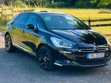 Citroën Citroen DS5 2,0HDI SportChic - Citroën DS5 mit Diesel-Antrieb: Navigationssystem, Limousine