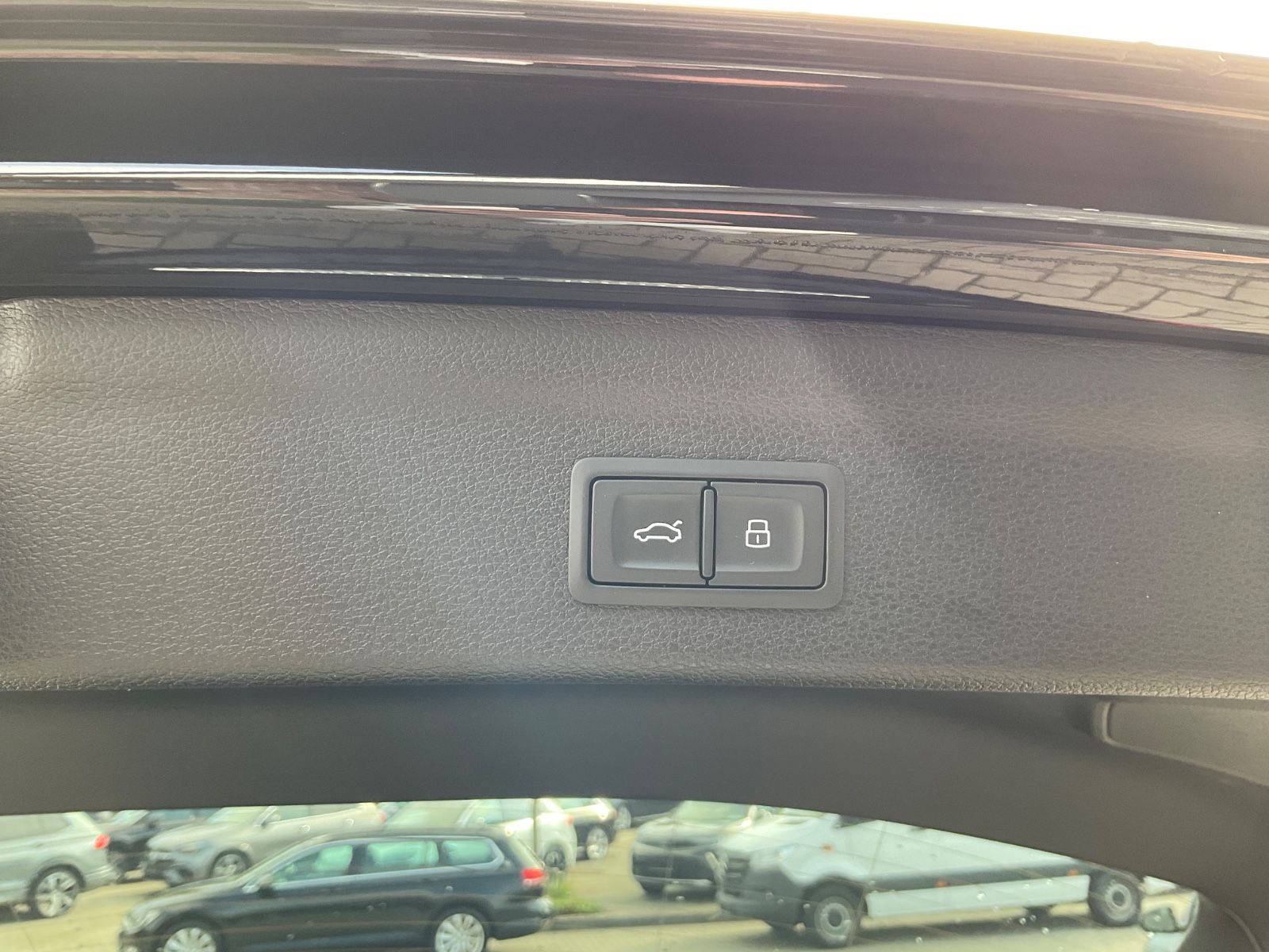 Fahrzeugabbildung Audi Q3 35 TDI S tronic,AHK,Kamera,GJR,LED