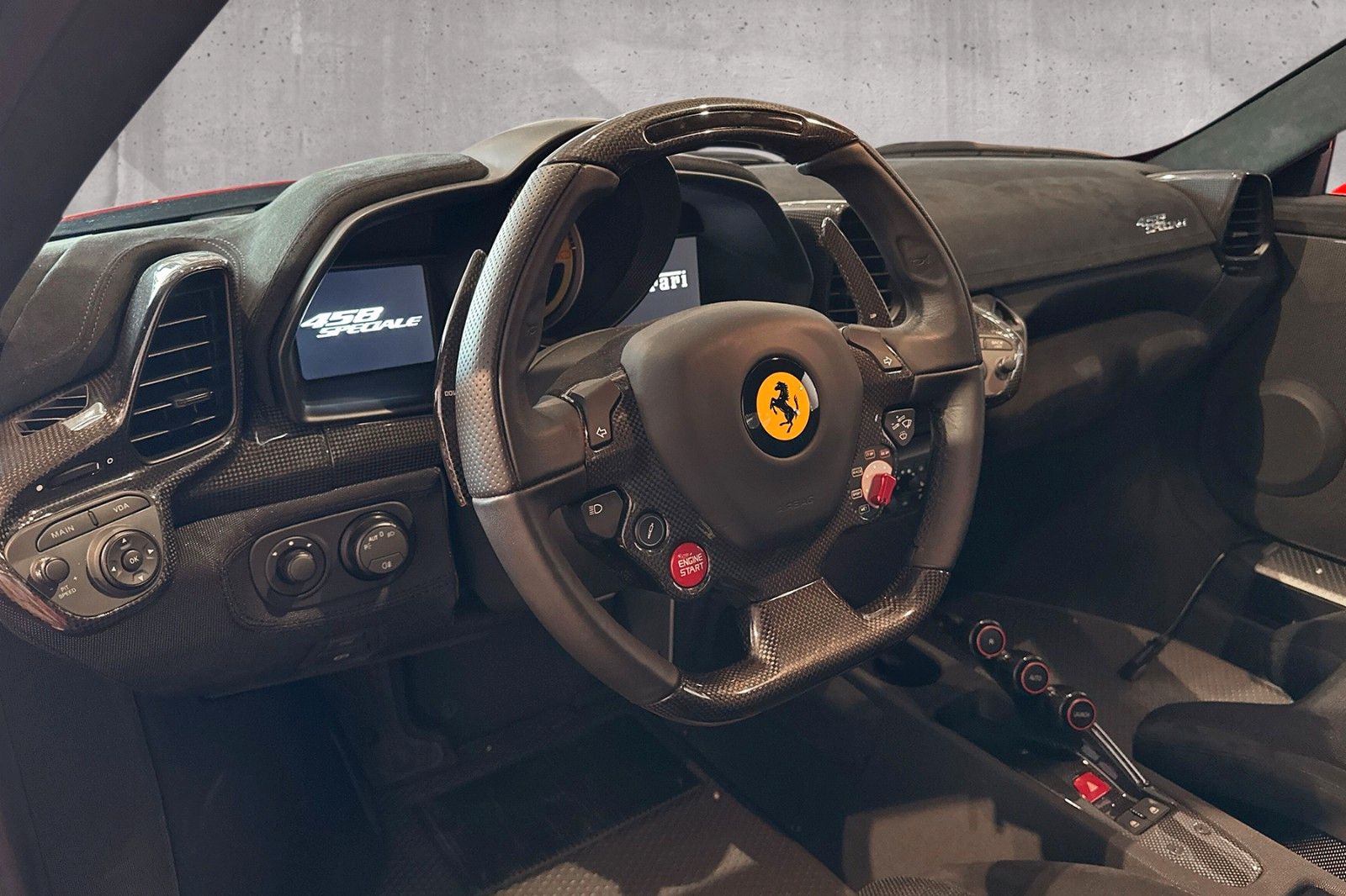 Fahrzeugabbildung Ferrari 458 Speciale*1. Hand*dt. Auto*4-Punkt Gurte*