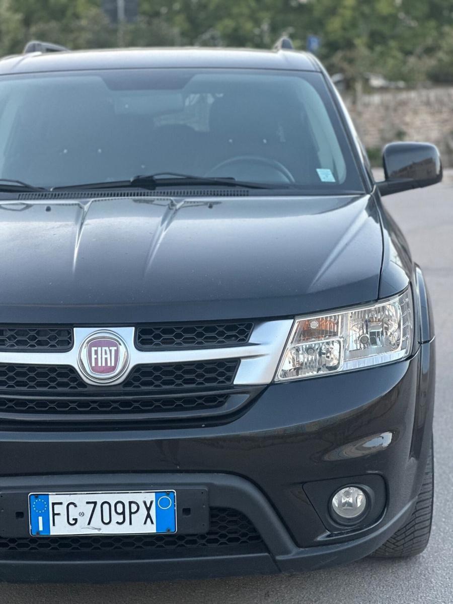Fiat Freemont 2012 — photo 11