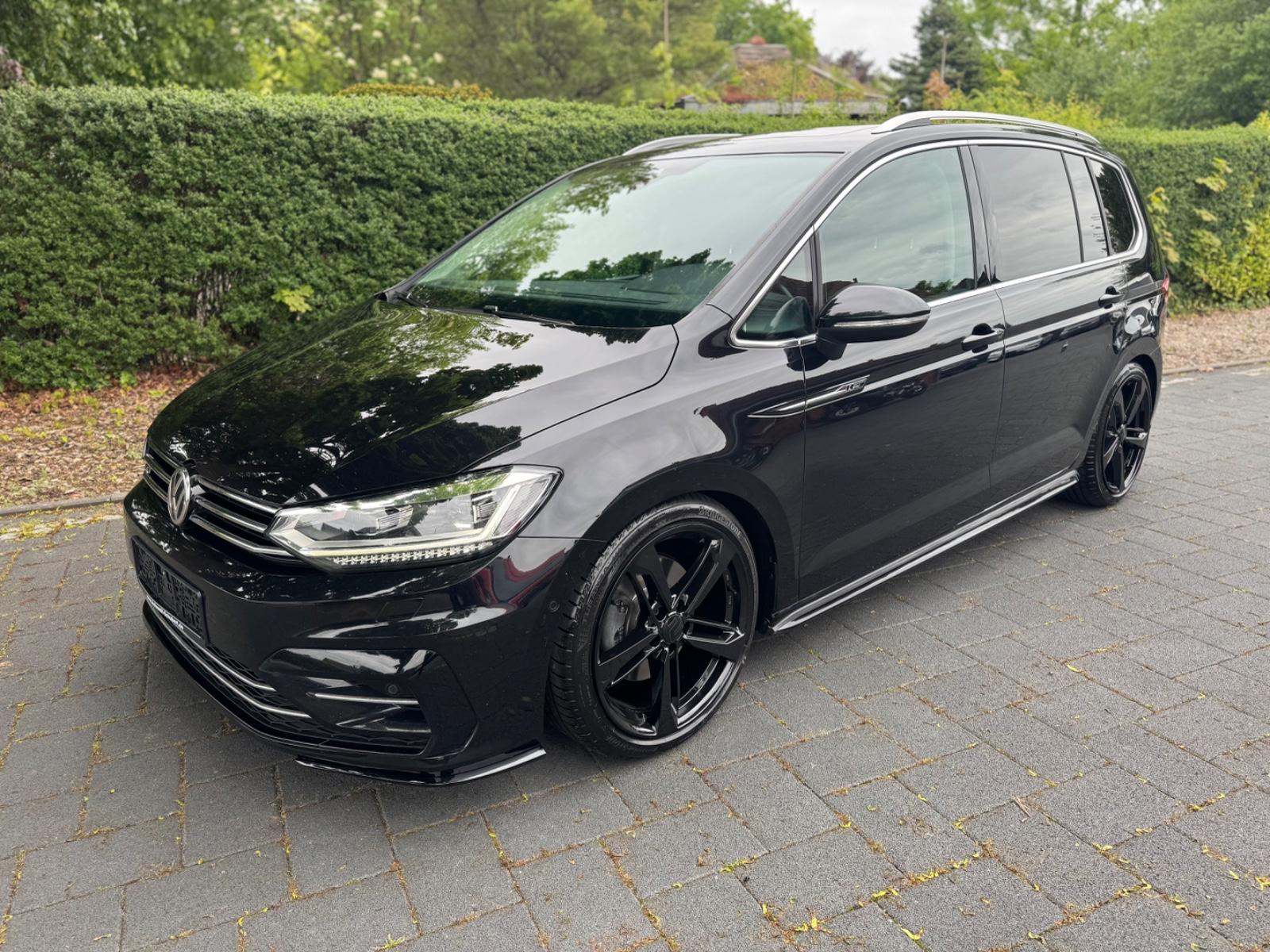 Volkswagen Touran R-Line 2.0TDI DSG 190PS 1Hand 7-Sitze !!
